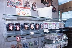 画像集 No.037のサムネイル画像 / 「刀使ノ巫女」SQUARE ENIX CAFEとのコラボ内容をレポート。フードやドリンクのほか，貴重な資料展示も