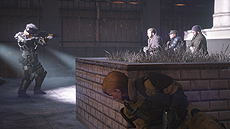 画像集 No.028のサムネイル画像 / 「フロントミッション」シリーズの世界設定を受け継ぐ「LEFT ALIVE」最新情報。「オンライン」そして「周回」要素の概要も明らかに
