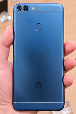 画像集 No.004のサムネイル画像 / Huawei,2万8000円前後でデュアルカメラ&縦長液晶パネル採用のスマートフォン「nova lite 2」を2月9日に発売