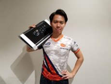 画像集 No.001のサムネイル画像 / Qanba,ハイエンドアーケードスティック「Obsidian」を1月25日に発売