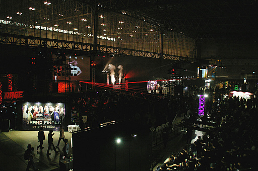 画像集 No.002のサムネイル画像 / 「PUBG Mobile」大会にGACKTさんも参戦。国内最大規模のeスポーツイベント「RAGE 2019 Spring」レポート