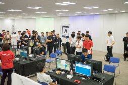 画像集 No.006のサムネイル画像 / 「パワプロ」の強豪30名が選抜された,「eBASEBALL プロリーグ」東日本オフライン選考会レポート。元プロや大会上位者による激戦が繰り広げられる