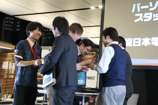 画像集#004のサムネイル/三井ビルのテナント企業25社30チームが「ストリートファイター」シリーズで腕を競ったeスポーツ大会をレポート