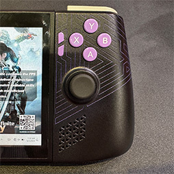 画像集 No.006のサムネイル画像 / ADATAが開発中の携帯型ゲームPC「XPG Nia」は，新型メモリ「LPCAMM2」採用でメモリをユーザーが交換できる