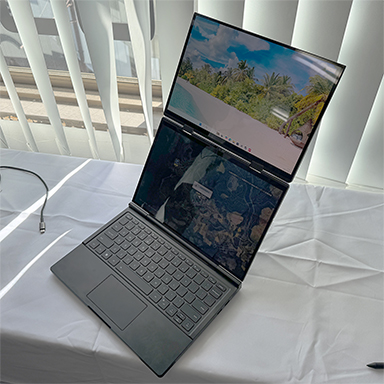 画像集 No.001のサムネイル画像 / 2枚の有機ELディスプレイを搭載した2画面ノートPC「GPD DUO」の国内予約が始まる