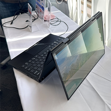 画像集 No.008のサムネイル画像 / 2枚の有機ELディスプレイを搭載した2画面ノートPC「GPD DUO」の国内予約が始まる