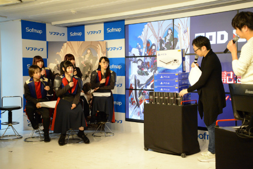画像集 No.010のサムネイル画像 / 「GOD EATER 3」発売記念イベントレポート。OPテーマ「stereo future」を歌うBiSHが登場し,開発陣とトークを展開した