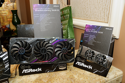 画像集 No.012のサムネイル画像 / 国内発売予定のゲーマー向けディスプレイをASRockがCESで披露。横長有機ELモデルなど計6製品をラインナップ