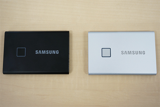 画像集#001のサムネイル/NVMe/PCIe内部接続のSamsung製外付けSSD「Portable SSD T7 Touch」が2月下旬に国内発売に。指紋認証センサーも搭載