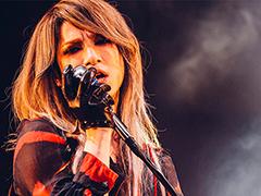 それは幻想の一夜ーー「Fantôme Iris 1st LIVE -C'est la vie!-」ライブレポート。眷属たちの目に映る,銀の百合咲き乱れし王国