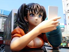 スマホ向けアプリ「七つの大罪 〜光と闇の交戦〜」,巨人族の女の子ディアンヌを載せたアドトラックが東京都内を巡回中