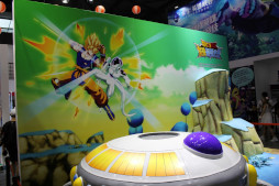 画像集 No.001のサムネイル画像 / 人気IP「ドラゴンボール」を題材にしたスマホ向けMMORPGをChinaJoyの会場で発見。中国大陸でのサービスを予定