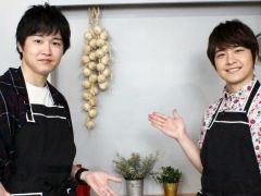 「あんスタ!!」配信番組「CAFE CINNAMON ニキズキッチン」第10回収録現場の潜入レポート。牛もも肉のコートレットをつくる!