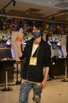 画像集 No.018のサムネイル画像 / 「ジョジョの奇妙な冒険 ラストサバイバー」全国決勝大会レポート。男女2部門で争われた個人戦の最強プレイヤーは誰だ!?