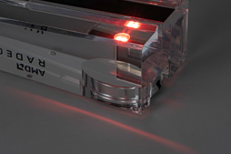 画像集 No.016のサムネイル画像 / 「Radeon VII」到着。7nm世代初のコンシューマ向けGPU搭載カード