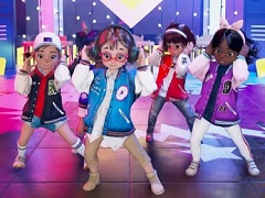 「ドケビ」の最新ムービーが公開に。実際のゲーム画面で作られた挿入歌“ROCK STAR”のミュージックビデオ