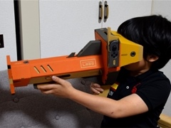 「Nintendo Labo:VR Kit」を親子でプレイ。子どもも安心して遊べるVRを作って遊んで改造する!