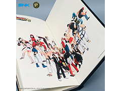 「NEOGEO Arcade Stick Pro クリスマス限定セット」の予約受付が本日開始。特典「NEOGEO 30周年記念アルバム」のビジュアルも公開