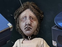 ホラーADV「Martha is Dead」の操り人形やレコードプレイヤーが当たるプレゼントキャンペーンがスタート