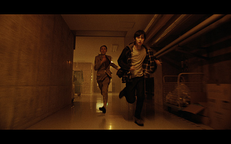 画像集#004のサムネイル/「Death Come True」のティザームービー第2弾が公開。新たに森崎ウィンさん，梶 裕貴さん，山本千尋さん，佐藤二朗さんが登場