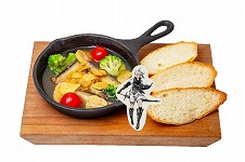 画像集 No.040のサムネイル画像 / 東京・秋葉原「SQUARE ENIX CAFE」,最後の企画。「NieR」シリーズとのコラボカフェを2月1日から開催へ。スペースの予約受付がスタート