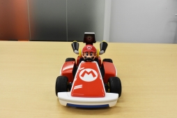 画像集#009のサムネイル/「マリオカート ライブ ホームサーキット」が編集部にやってきた。思っていたより狭い場所でも遊べる“新たな形のマリオカート”を紹介