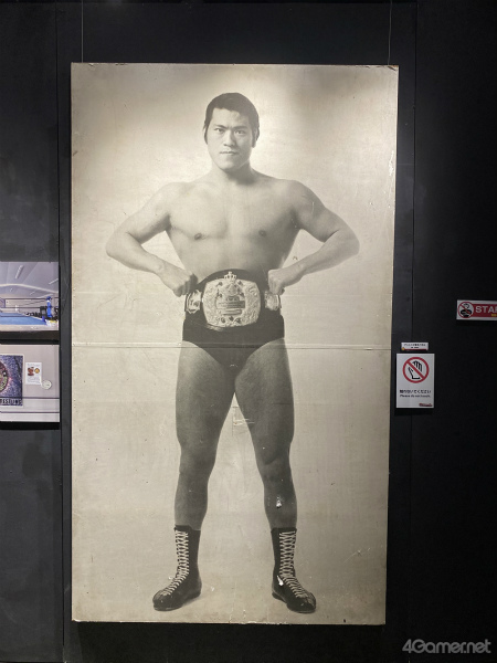 画像集#001のサムネイル/「新日本プロレスSTRONG SPIRITS」先行試遊会&“シンニチイズム”場内レポート。実写映像で楽しむレスラー育成