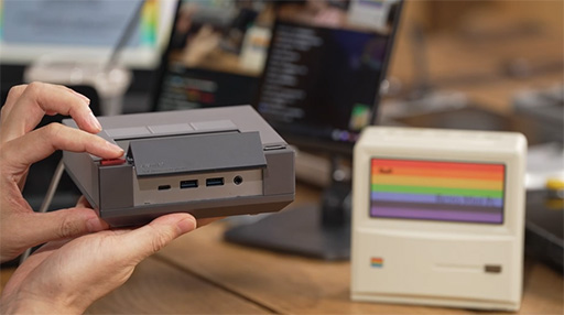 画像集 No.008のサムネイル画像 / 初代MacやNESをオマージュした小型PCをAYANEOが発表