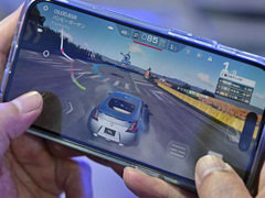 スーパーカーに囲まれてレースゲーム「レーシングマスター」をプレイ! リバティウォークで開催されたデモプレイイベントをレポート