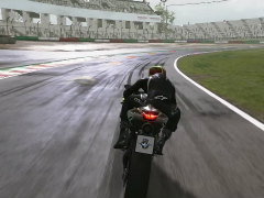 バイク・レーシング・シミュレータ「リムズ レーシング」プレイレポート。レースからチューニングまで二輪の魅力を余す所なく体験できる