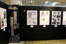 画像集#007のサムネイル/「スーパーロボット大戦OG展」が本日より開催。シリーズで活躍したオリジナルキャラクターたちの設定資料やイラストなどが一堂に会する