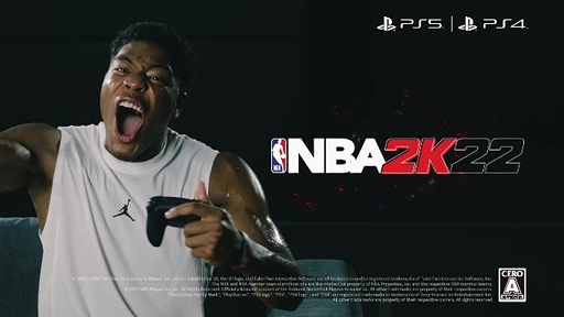 画像集#002のサムネイル/「NBA 2K22」，八村 塁選手が無邪気にゲームを楽しむテレビCMが公開。サイン入りTシャツなどが当たるTwitterキャンペーンも開催