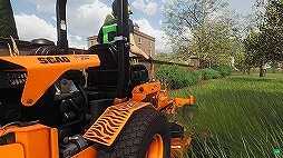 画像集#002のサムネイル/芝刈りシム「Lawn Mowing Simulator」がPC/Xbox Series Xでリリース。実在する12種の芝刈り機を駆使し，こだわりの芝刈りを楽しめる