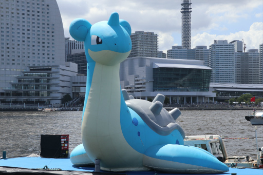 画像集 No.032のサムネイル画像 / 今,横浜はポケモンの街! 「ポケモンワールドチャンピオンシップス2023」開催中。初日の会場の様子と関連イベントを紹介