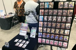 画像ギャラリー No.026のサムネイル画像 / 幕張に会場を移した「ゲームマーケット2024秋」の新情報&注目ブースまとめ。ドラスレ×HacKClaDコラボなど,気になるタイトルが盛りだくさん