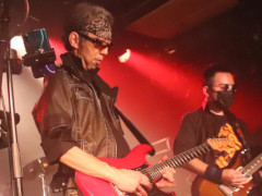 東亜プラン楽曲を演奏するU-Brandによる新年会ライブの模様をお届け。東亜タイトルが複数リリースされる今年の幕開けをアツい楽曲が飾った