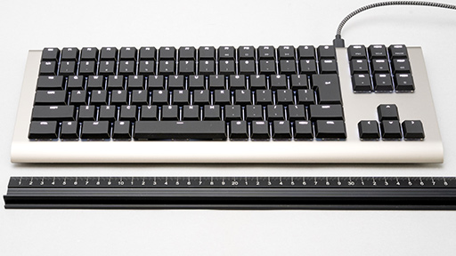 画像ギャラリー No.006のサムネイル画像 / 日本のモノづくりの意地を感じる純国産ラピトリ対応キーボード「ZENAIM KEYBOARD 2 TKL JIS」は,一言で言って「気に入った」