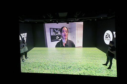 画像集 No.011のサムネイル画像 / 元サッカー女子日本代表・澤 穂希さんも駆けつけた「EA SPORTS FC24」のローンチイベントレポート。東京タワーがシリーズのキーカラー“Pitch Green”に染まる点灯式を実施