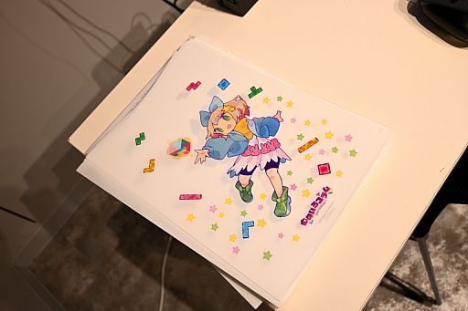 画像集 No.028のサムネイル画像 / 最新作「役づくりパズル ゆめいろユラム」の体験会も。日本一ソフトウェアのコンセプトストアがオープン。小田沙耶佳氏の原画などを展示