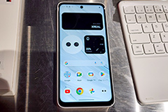 サングラス型ディスプレイにつないでAndroidアプリを使える「XREAL Beam Pro」が国内発売。2つのカメラで立体写真・映像も撮れる