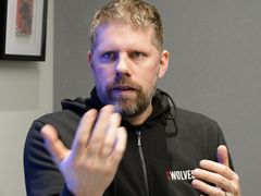 「GTFO」を手掛けた10 Chambersの新作Co-op型FPS「デン・オブ・ウルヴズ」で,ヤバめの脳神経ダイブ強盗を体験してきた