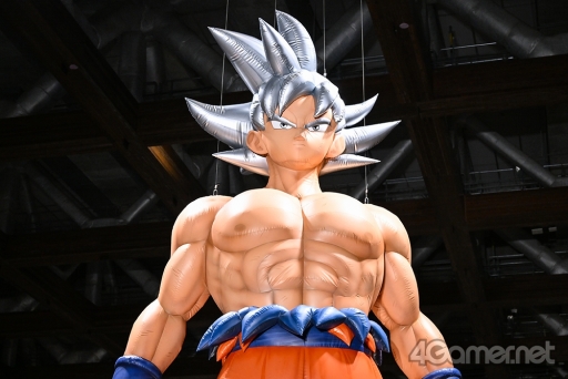 画像集 No.016のサムネイル画像 / 「ドラゴンボールDAIMA ワールドプレミア上映会」舞台挨拶レポート。孫悟空/孫悟空(ミニ)役の野沢雅子さんが,鳥山 明氏とのエピソードを披露