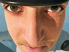 巨人警官の監視から逃げ続ける「Militsioner」の最新トレイラー公開。逃げ場を減らす洪水の発生が明らかに