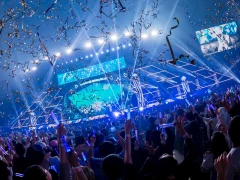 ホロライブ全体ライブ「hololive 5th fes. Capture the Moment」から,ほろはにヶ丘高校の全楽曲が披露された“HoneyWorks stage”をレポート