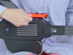 Switchでギターの弾き方を学ぼう。ギター型コントローラも目を引く「GUITAR LIFE -LESSON1-」が2024年春に発売