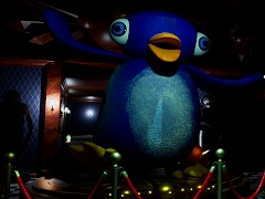 謎解きホラーゲーム「ペンギンホテル」,11月1日にSteamでリリース。被写体を写真に閉じ込める不思議なカメラを駆使しよう