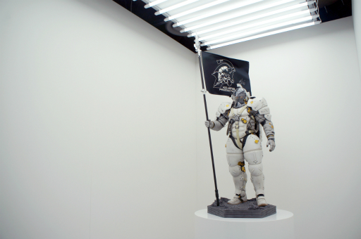 画像集 No.013のサムネイル画像 / 「DEATH STRANDING」発売5周年記念ポップアップイベントをレポート。サムの訪れる配送センターをイメージした展覧会には，秘蔵の資料も
