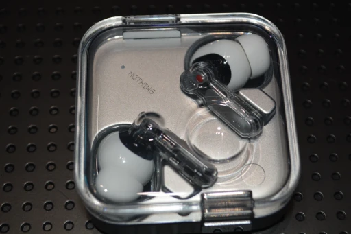 ���������꡼ No.012�Υ���ͥ������ / ��Phone (3a) Community Edition�פ�����Ϫ�ܤ��줿�ݥåץ��åץ��٥�Ȥ��ݡ��ȡ�90ǯ���Ⱦ�Υ����ൡ��פ碌��ǥ�����̥��