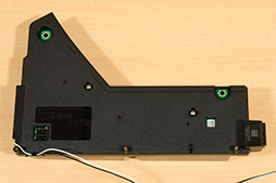 画像ギャラリー No.033のサムネイル画像 / 「PlayStation 5」分解レポート。ソニーらしいこだわりに満ちた設計を,実機をバラして改めて確認してみた