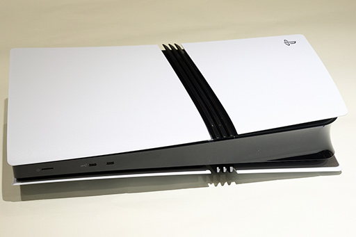画像集 No.002のサムネイル画像 / 「PlayStation 5 Pro」分解レポート。最新APUを搭載する高性能モデルの内部構造を明らかにしよう